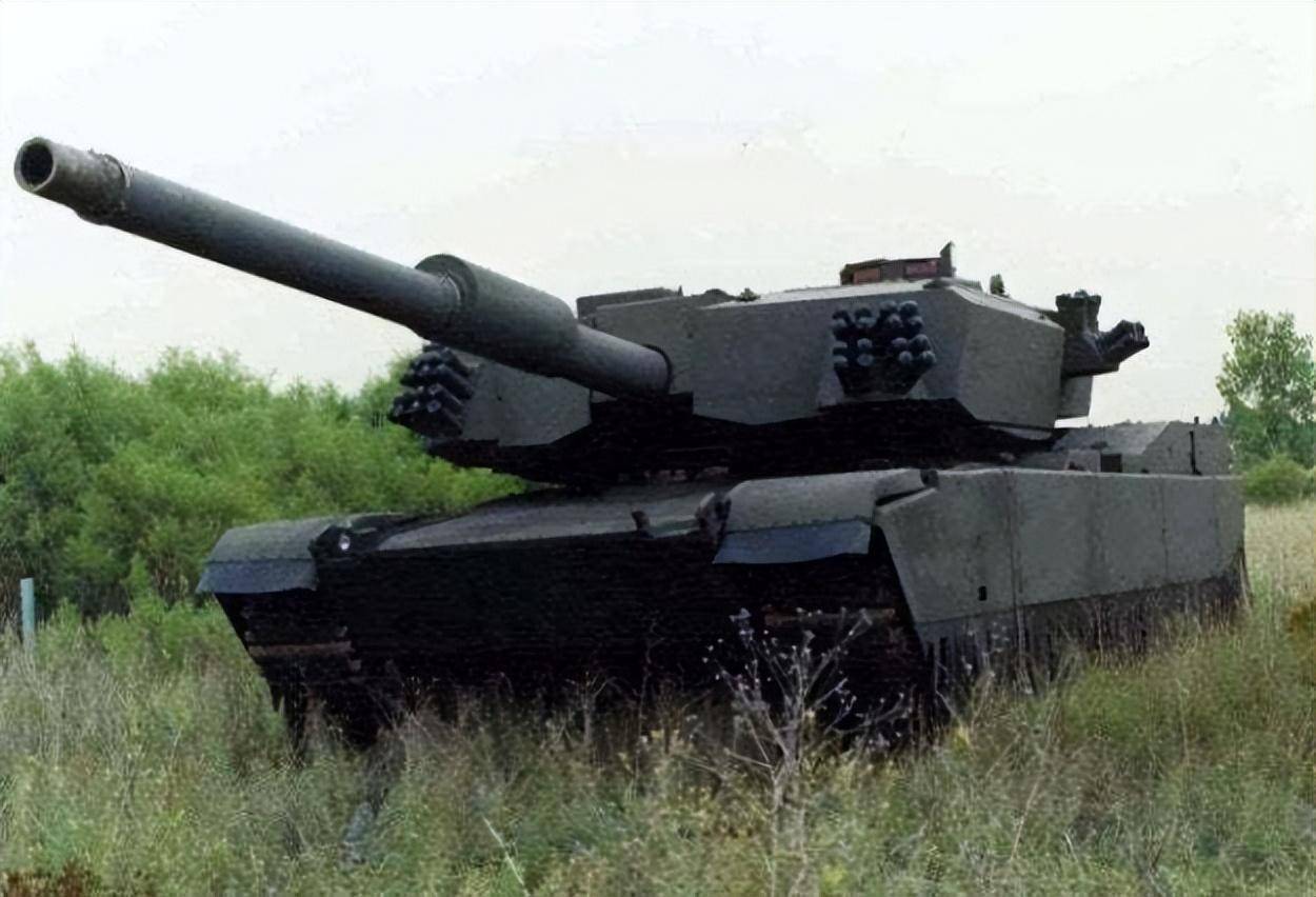 艾布拉姆斯X主战坦克亮相！中国第四代坦克也在研发，不久将面世