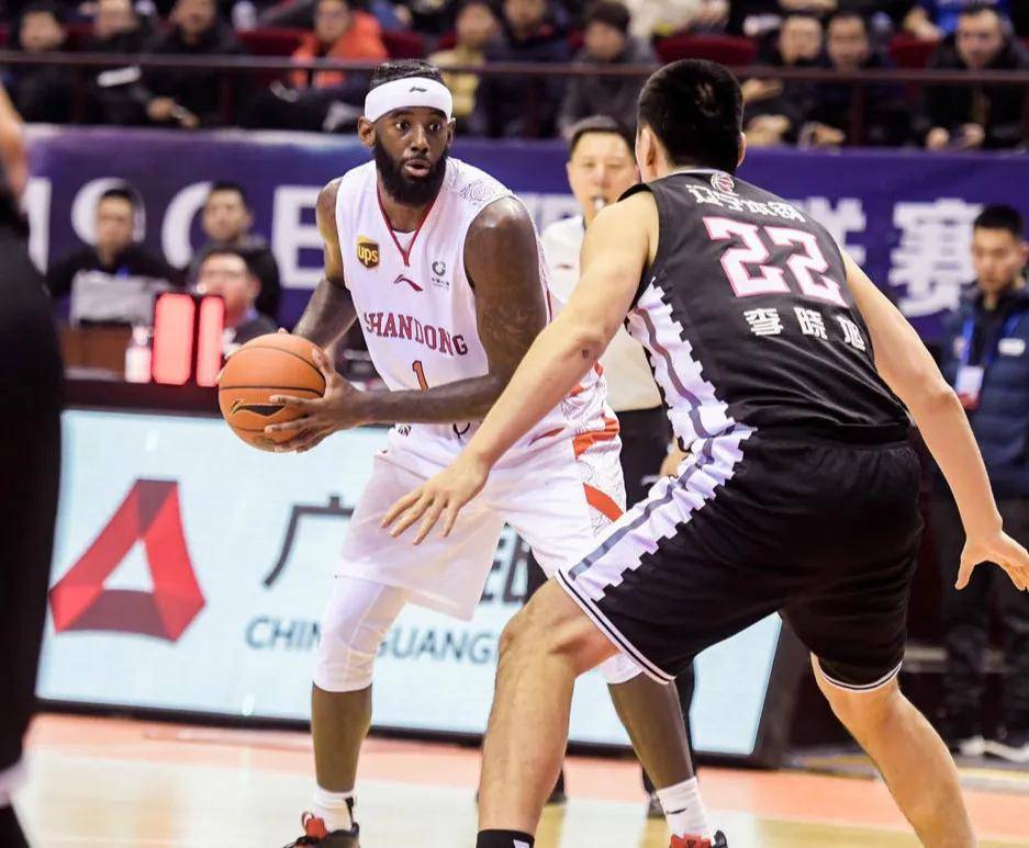 曝CBA新赛季将可注册四外援|CBA争冠球队双外援确定 火箭两位老将加盟 新赛季目标四强