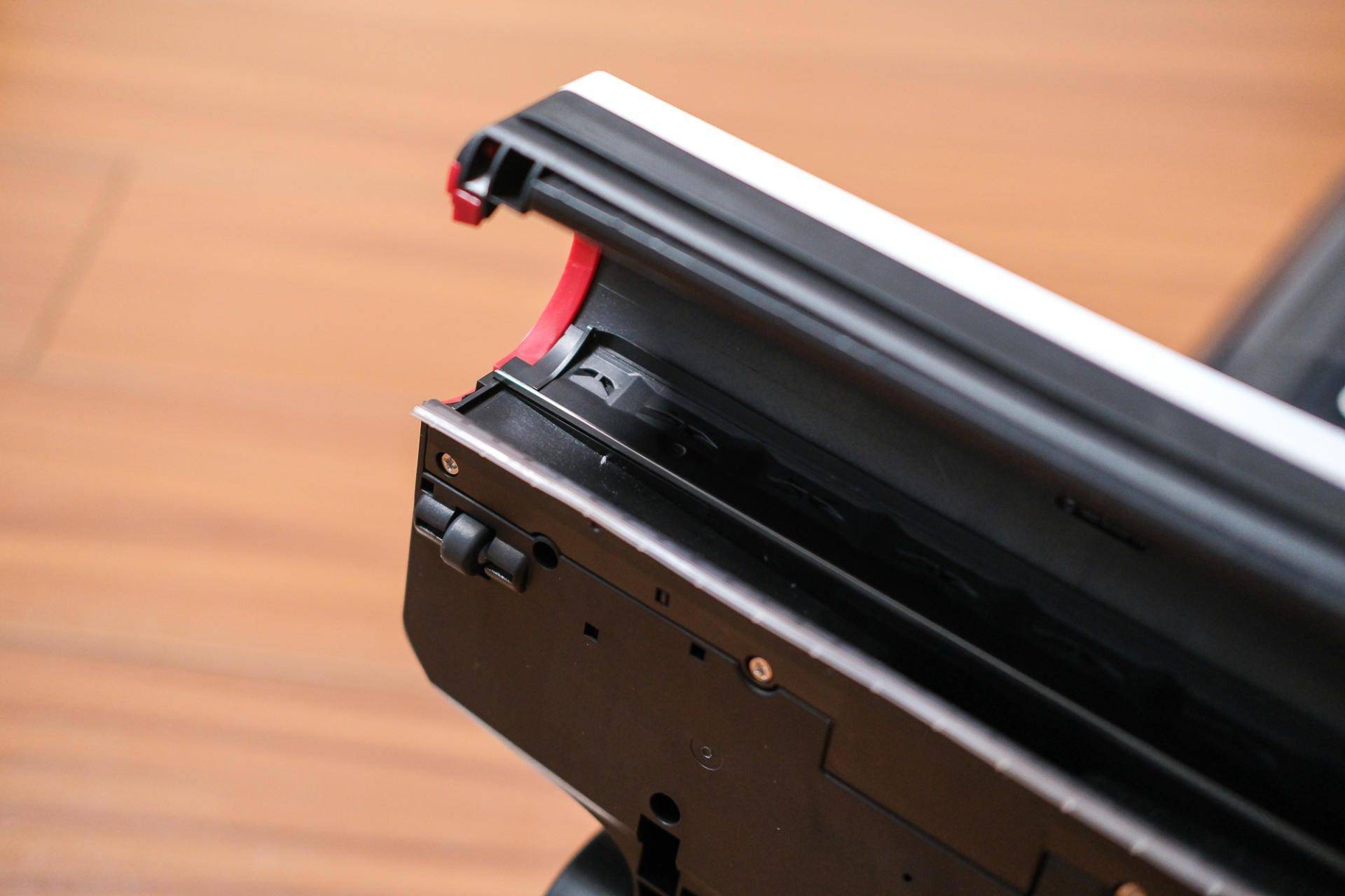 洗拖烘一体,2000元档最强洗地机?石头智能洗地机A10开箱测评