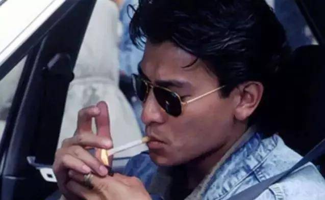 刘德华吸烟高清图片图片