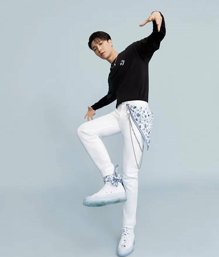 张艺兴联名款丨等了一年,终于等到!