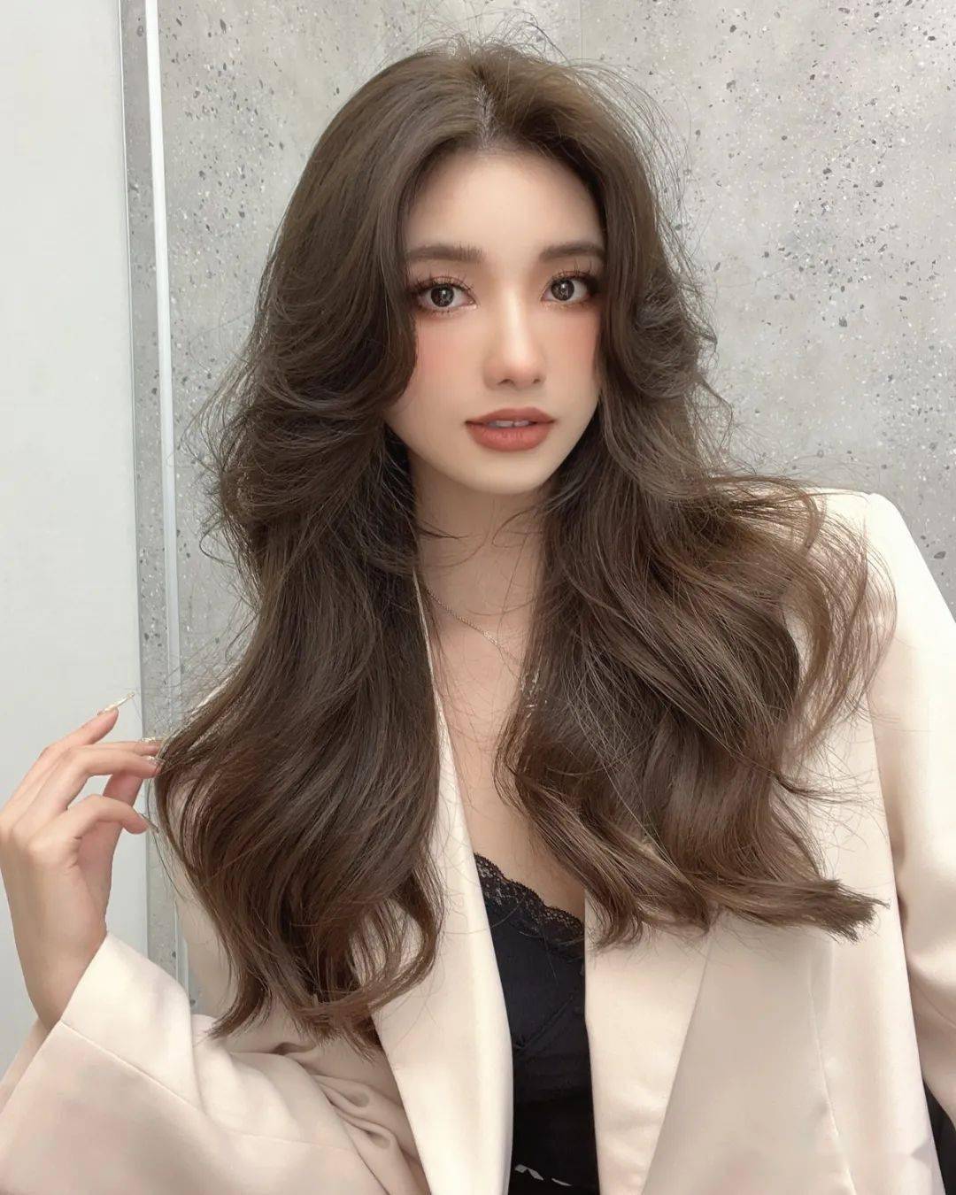 "渣女大卷烫"好看又不老气,超好打理_发型_中国_卷发