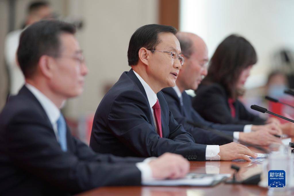 王公龙:二十大报告起草过程彰显全过程人民民主_工作_意见_党中央