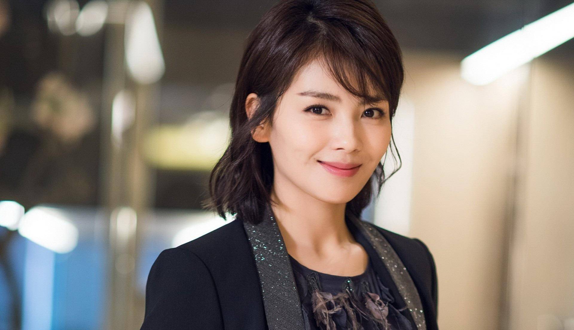 刘涛复出为夫还债,自立坚强的女人,就一定会过得幸福吗?