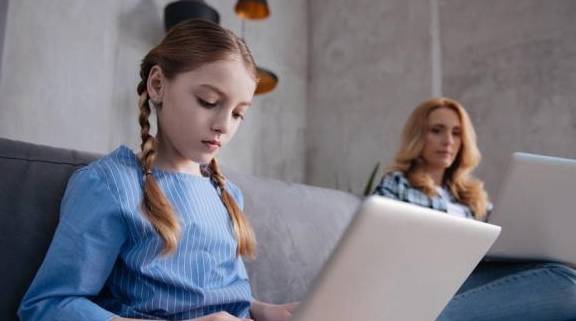 孩子沉迷电脑，不务正业，家长该怎么办？