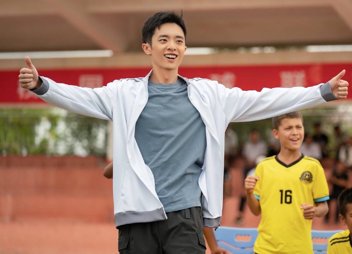 《我们这十年》里配角都不是省油的灯,扮演者也绝非泛泛之辈_叶舟