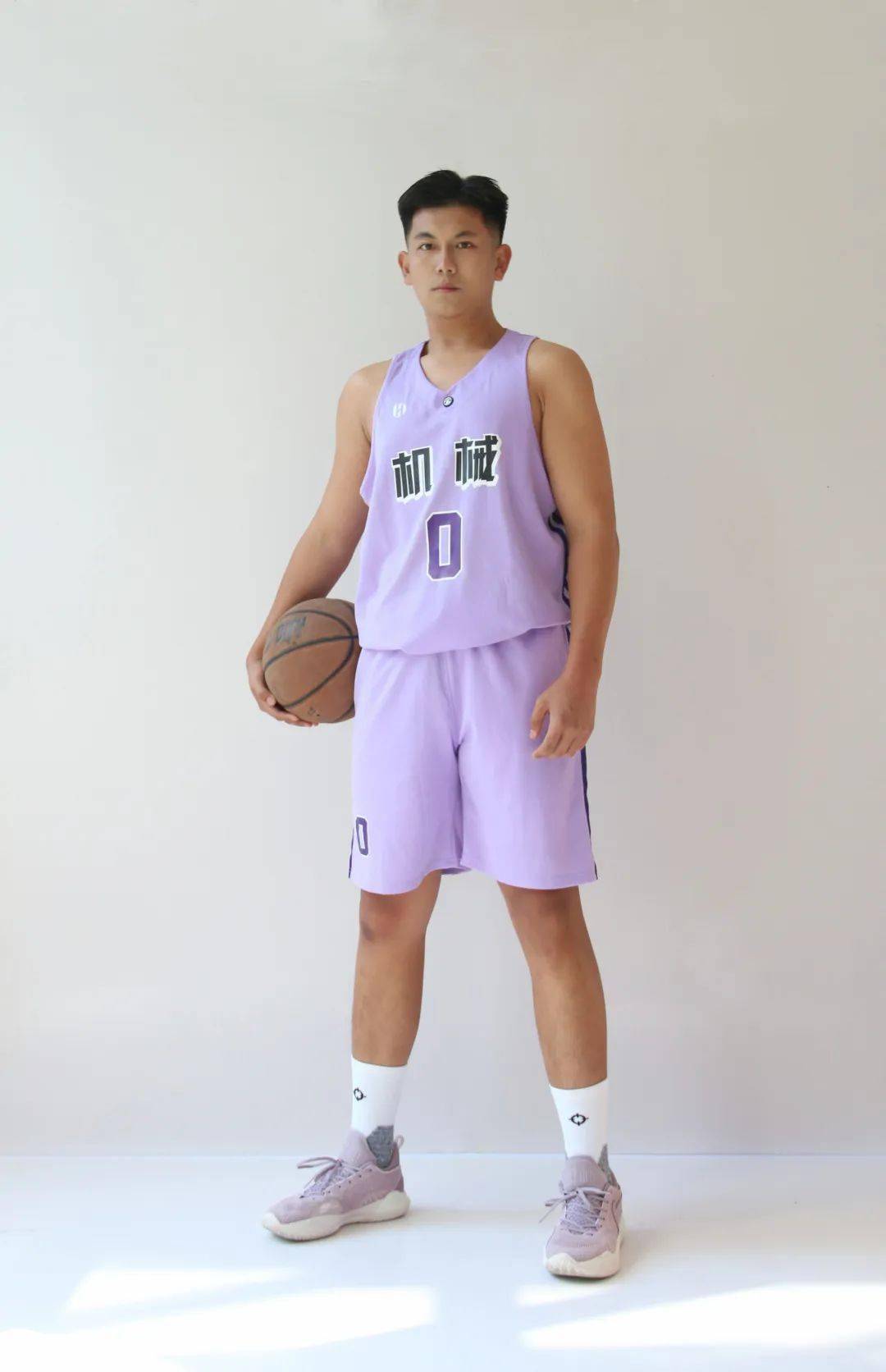 王厚斌0男篮中锋合影中锋邱国伟17刘宗祥12王厚力11王鑫钰8奥亚鹏7