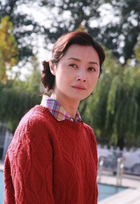 52岁刘蓓近照美得不敢认!