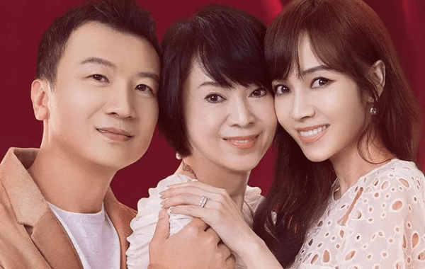 遭台媒猛批不要脸,高情商人设立不住了_母亲_黄柏钧_周杰伦