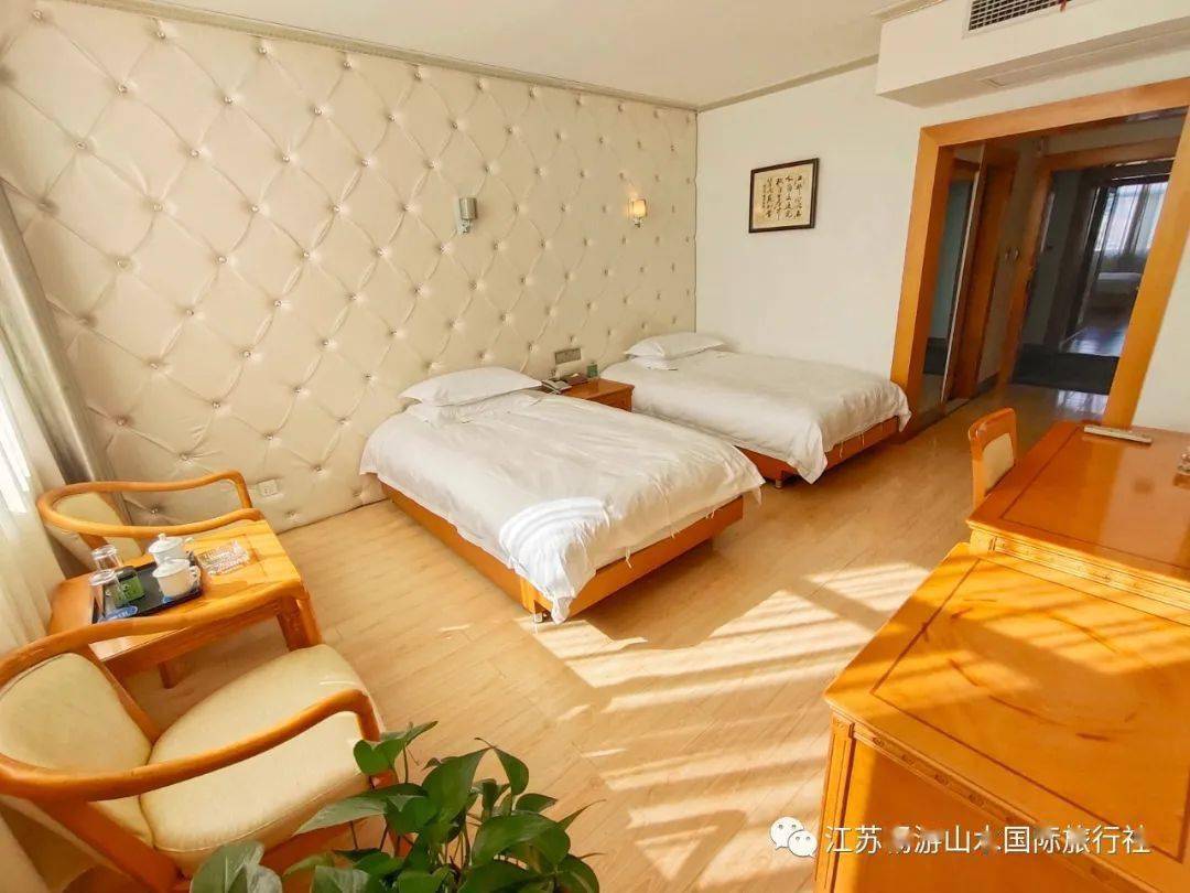 午/晚餐丹阳早6:30正则幼儿园集合出发旌德县城梓山宾馆,午餐后入住