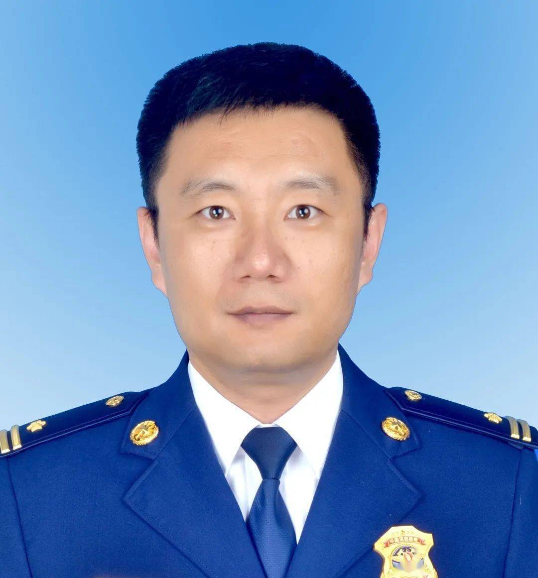 主讲人:张潇男张潇男,男,汉族,中共党员,1981年1月出生,2007年6月参加