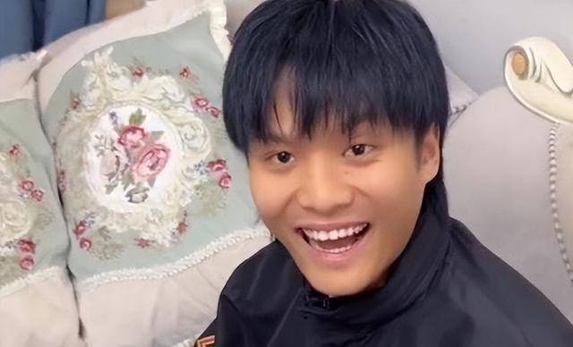 身为网红圈中的人,小杨哥不畏惧外界的一切的言语