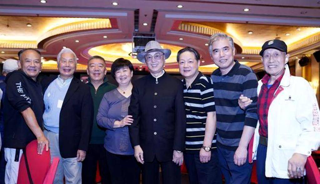 等,合作2次以上的演员有仲星火,陈述,白穆,李玲君,梁波罗,张元,吴喜千