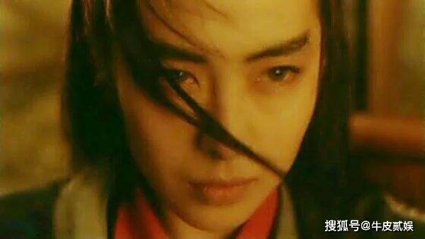 港风女神气质_港风妆容穿搭风格_那些年港片女神的风采