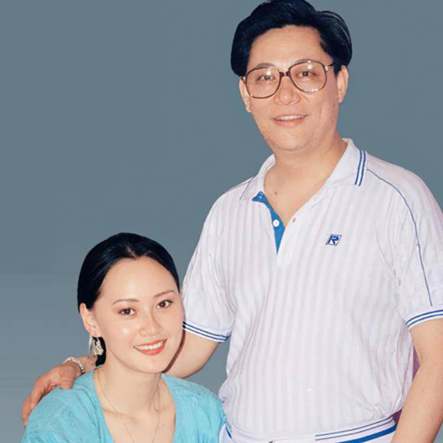 携洋老公参加聚会被赞没架子,60岁卖衣服赚钱_张楚楚_带着_丈夫