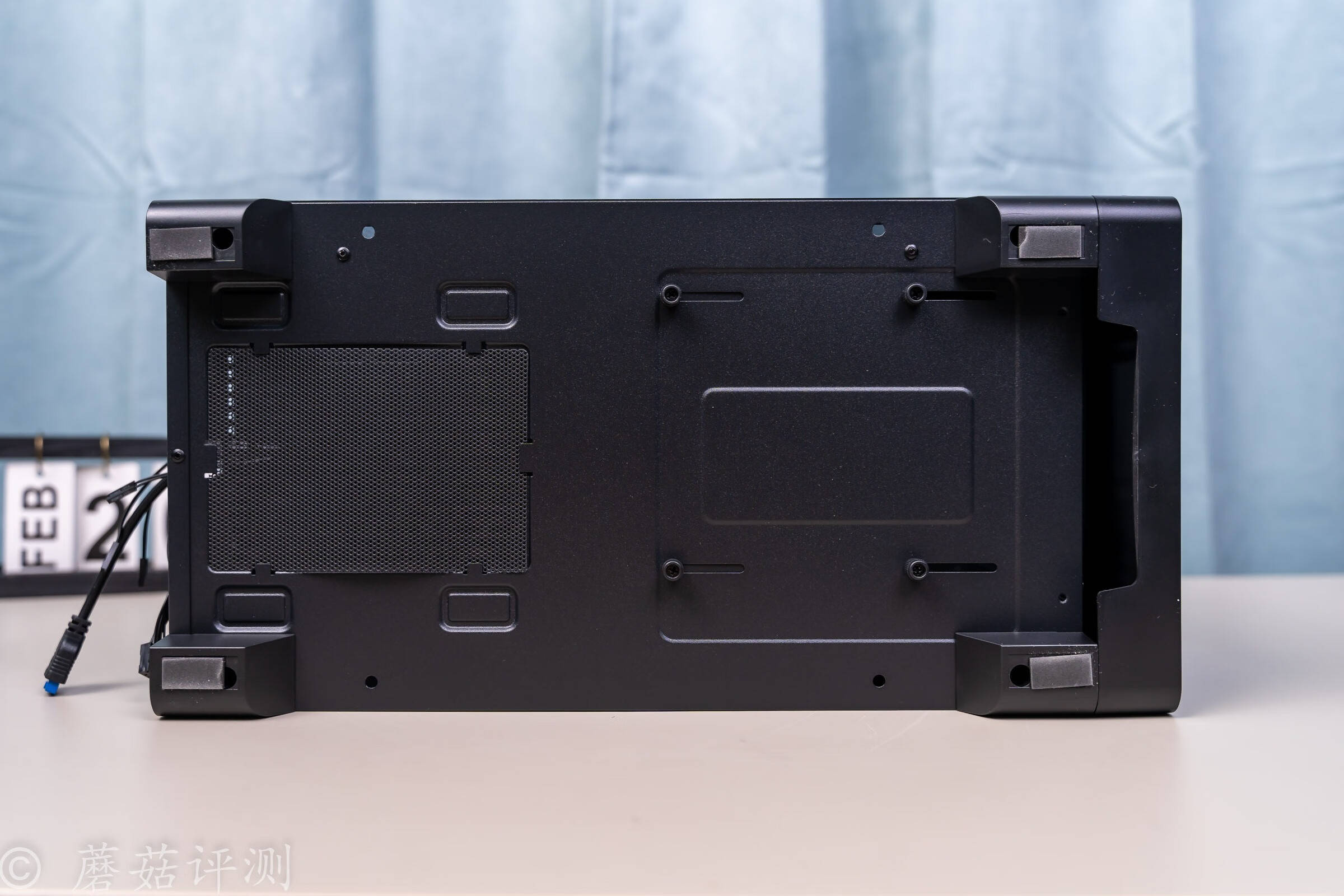 低调沉稳,安静冷静,tt(thermaltake)启航者s5 plus机箱 评测_电源