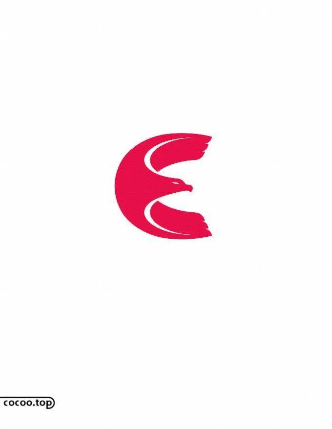 通过对文字局部或字形结构的变异处理,形成视觉中心或焦点