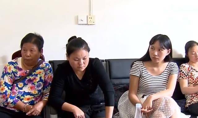 丈夫车祸濒临死亡,婆家人怀疑儿媳要私吞财产,儿媳:事情不简单_袁芳