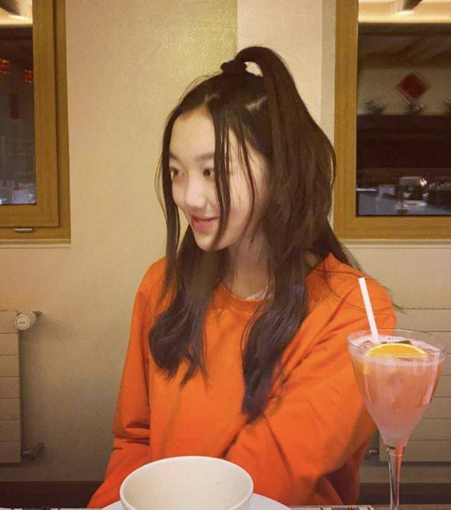 留学半年李嫣又变美?