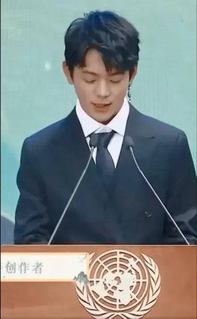 丁真联合国演讲上热搜,背后的"宝藏男人"曝光_理塘_梦想_杜冬