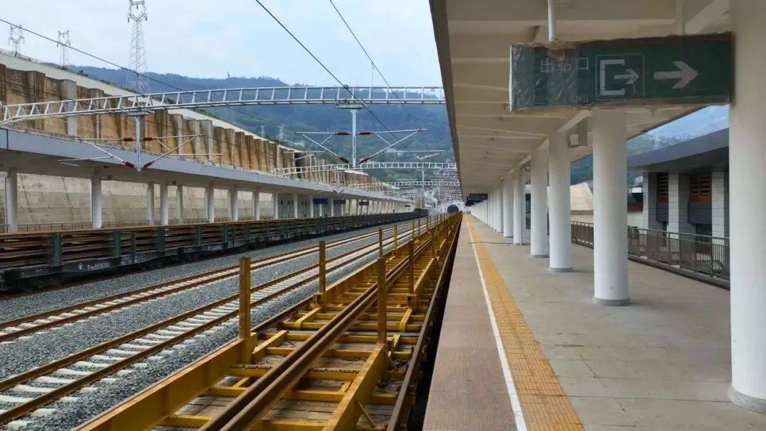 大干一百天 | 成昆复线峨冕段力争年底达到通车条件_峨边_火车南站