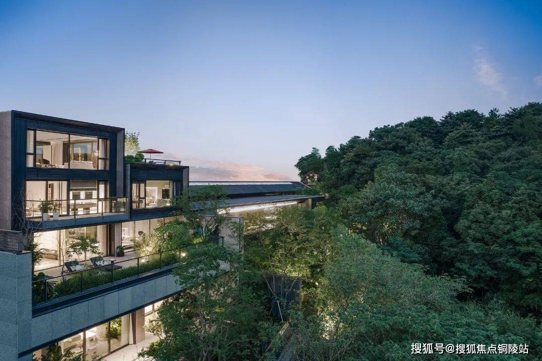 良渚文化村白鹭郡西四期价格:约56000元/㎡装标:6000元/㎡开发商:万科