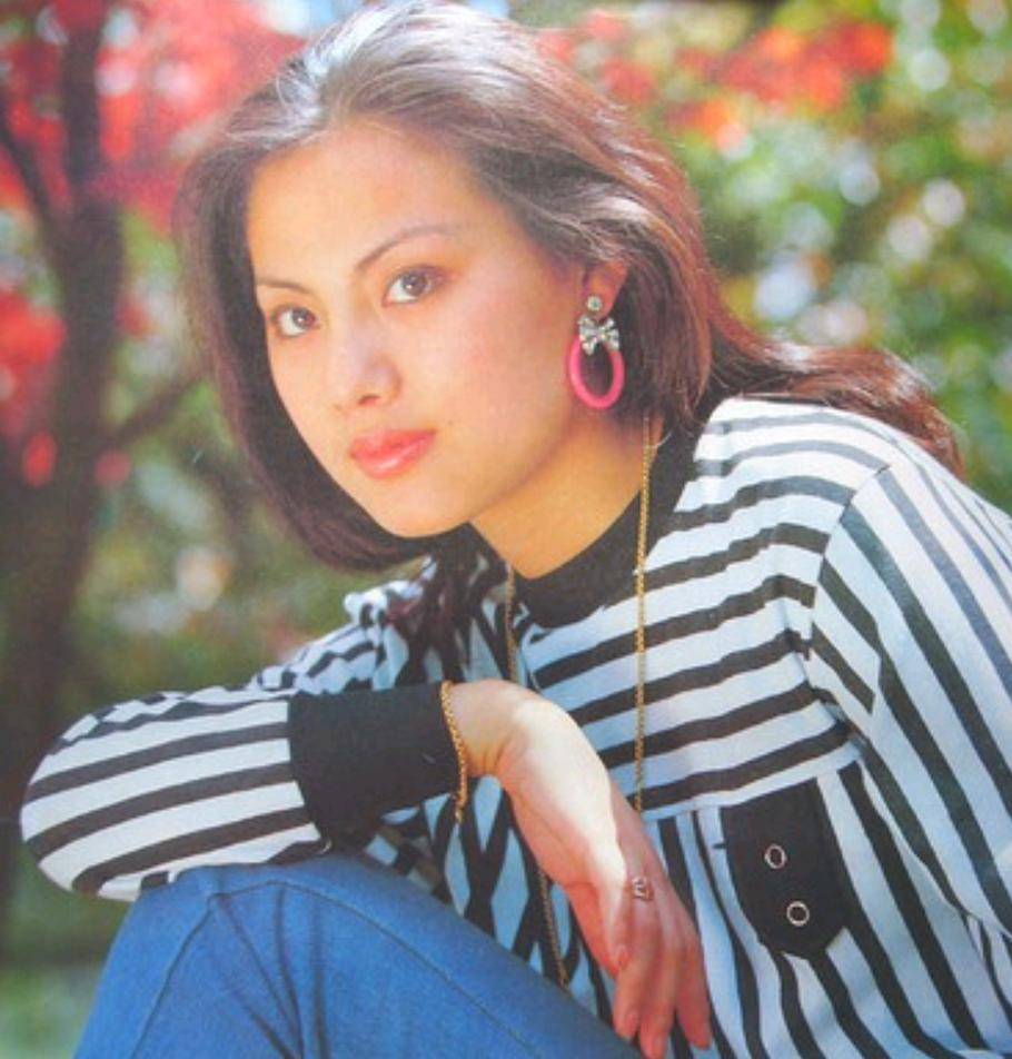 87《红楼梦》凤姐第一人,被骗到香港当小三,因母亲一句话身亡_罗烈来