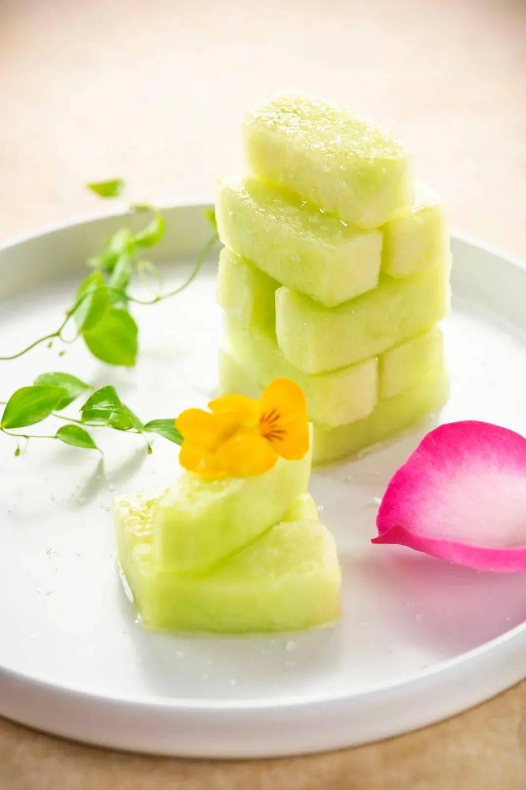 冰烧三层肉|蜜汁一指梅叉烧.冰淇淋萝卜玉女瓜.