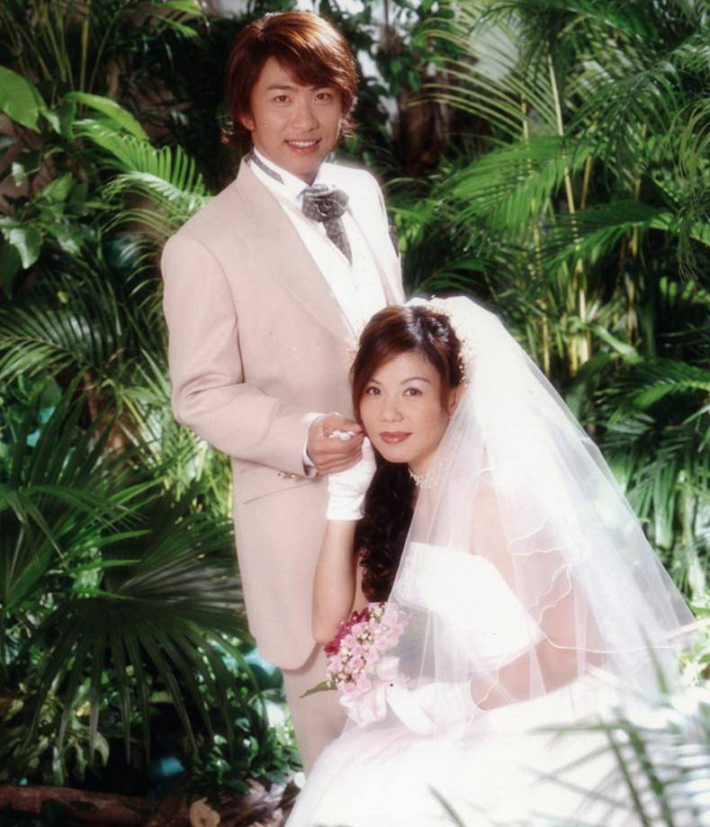 52岁刘美娟近照,皮肤细腻似少女,与邵仲衡10年情断后闪婚男歌手_夫妻