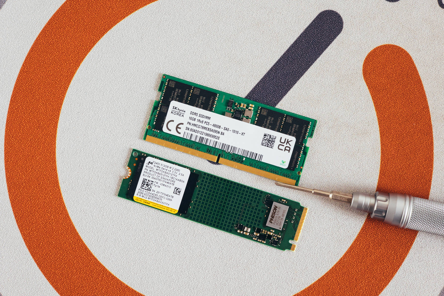 手掌大小性能办公家用主机,华硕PN64开箱分享