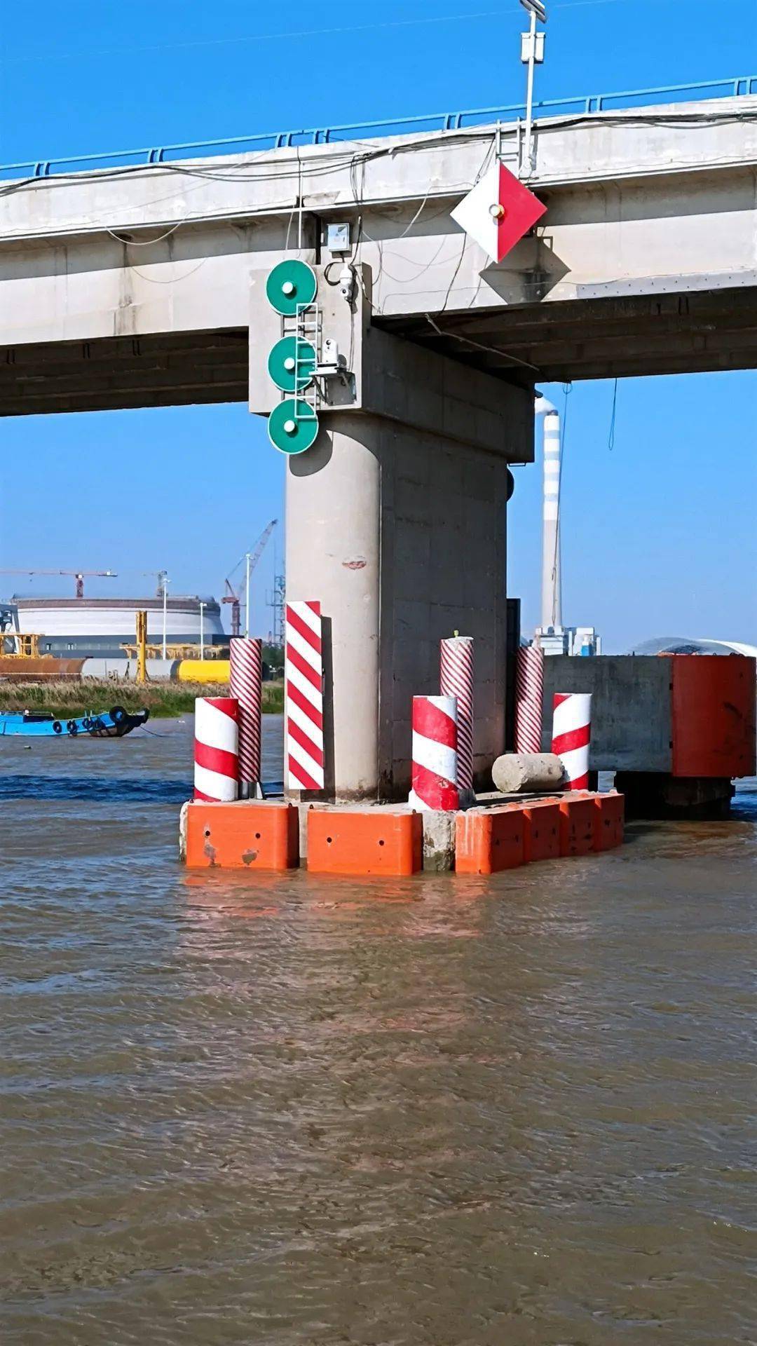 船舶碰撞桥梁隐患治理三年行动 | 射阳金海岛大桥变身记_防撞_海岛