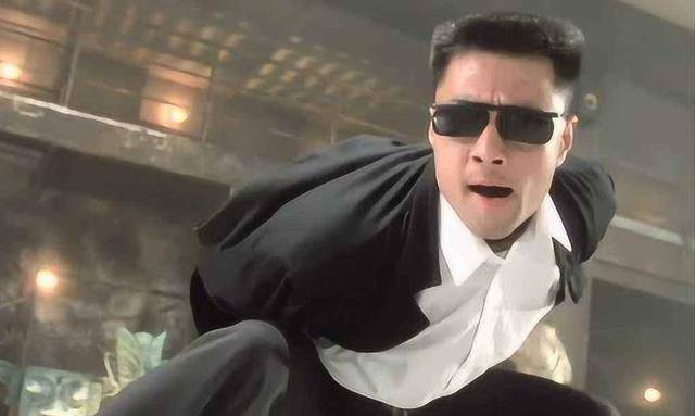 被王晶忽悠出演反派,于荣光装病晾了剧组3天,没想到靠此角大火_李连杰