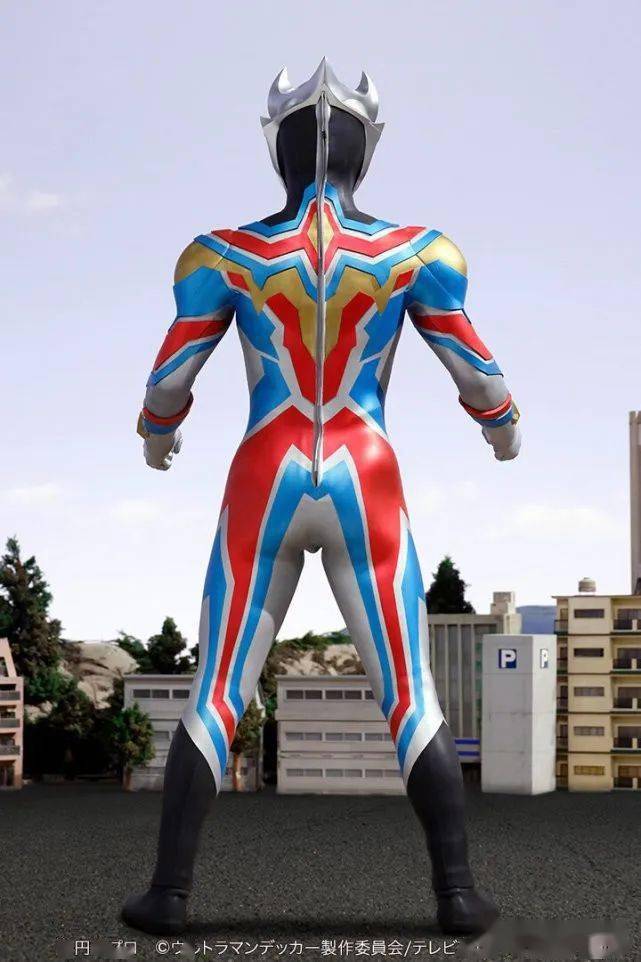 德凯奥特曼:四大皮套对比,强劲型的胸肌最强壮!_形态_造型_强壮型