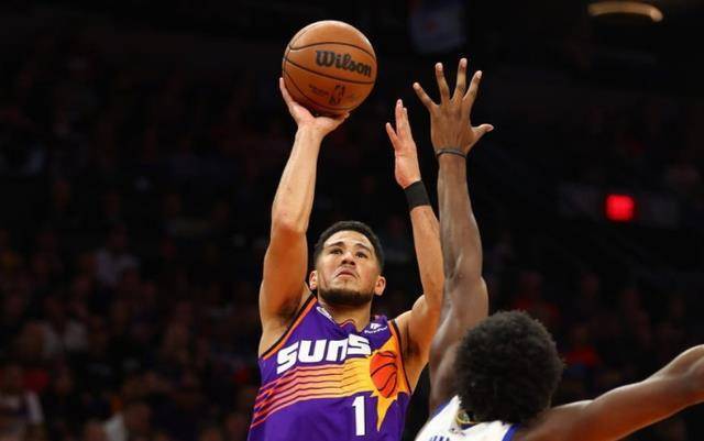 我就想成为他那样的球员,但这不会成为阻止我们竞争和讲垃圾话的理由