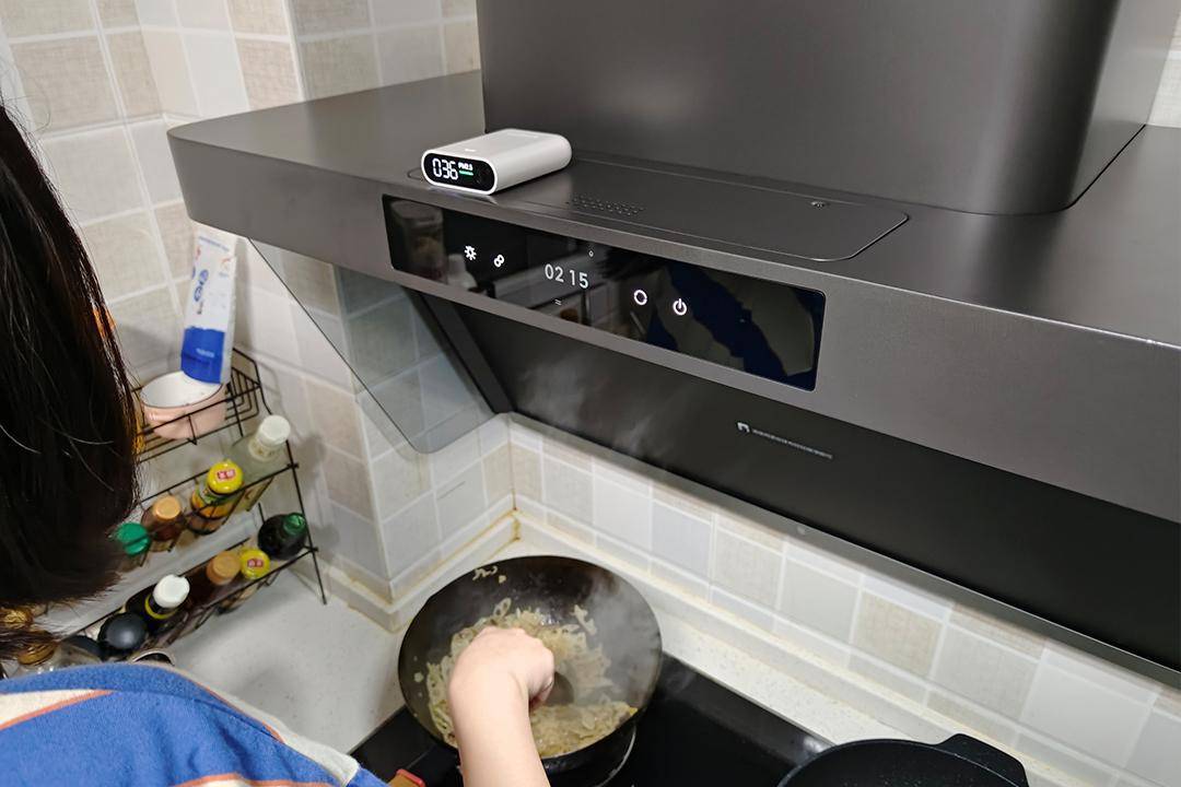 吸油烟、去异味、去除PM2.5，科技感满满的米家智能净烟机P1评测