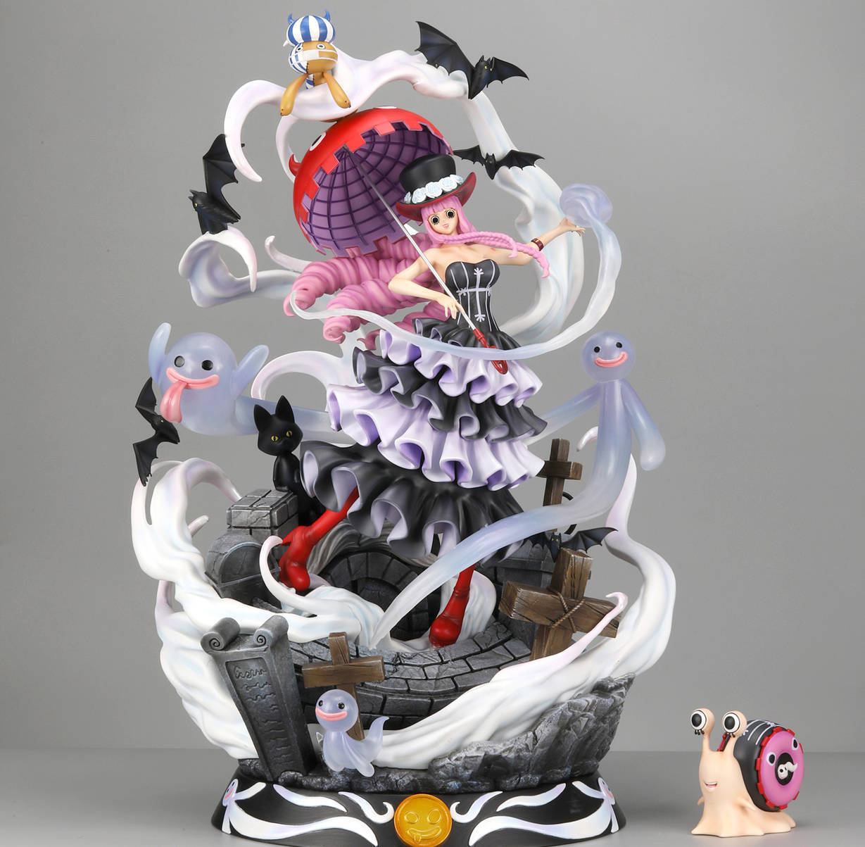 海贼王:佩罗娜哥特风的手办,裙边褶皱就值2000_幽灵_动作_索隆