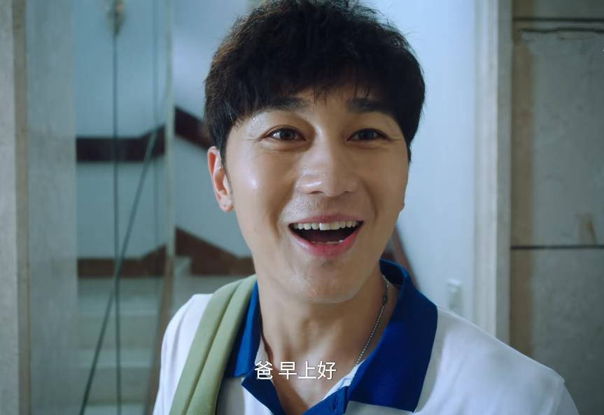 并贡献了网络电影《东北插班生》,讲述东北高中生王虎转入台北校园的