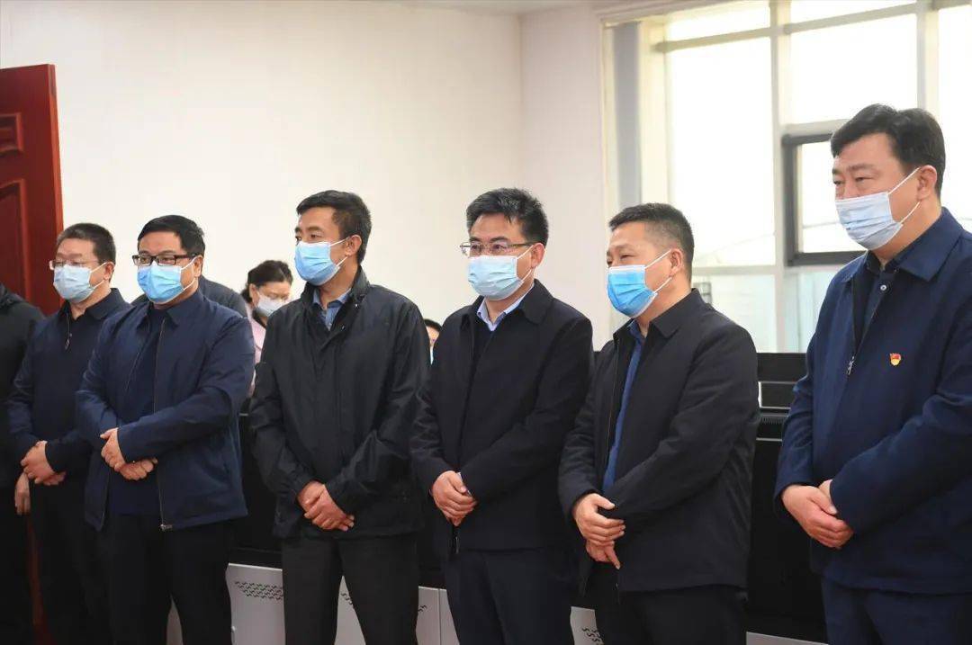 袁振旭一行还深入到霍州市公安局交警大队指挥中心