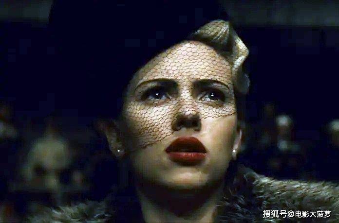 寡姐:被"腰斩"的黑色大丽花,到底是个怎样的人?