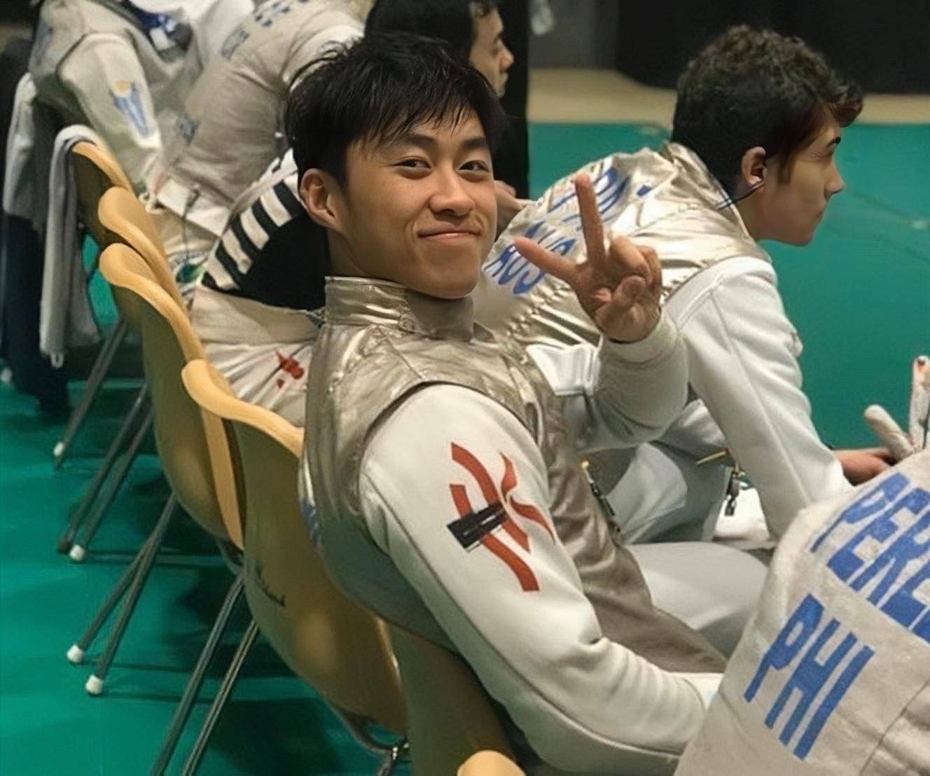 成为击剑运动员出战奥运,与女友甜蜜恩爱_吴诺弘_频道_比赛