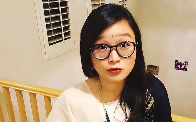 厦大女硕士郑墨沫,嫁印度当二房抹黑中国,已被老公