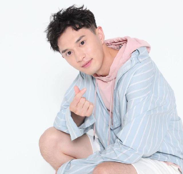 这次,沈腾也翻车了,开心麻花一点也不"开心"_韩云云_许慧强_眼睛