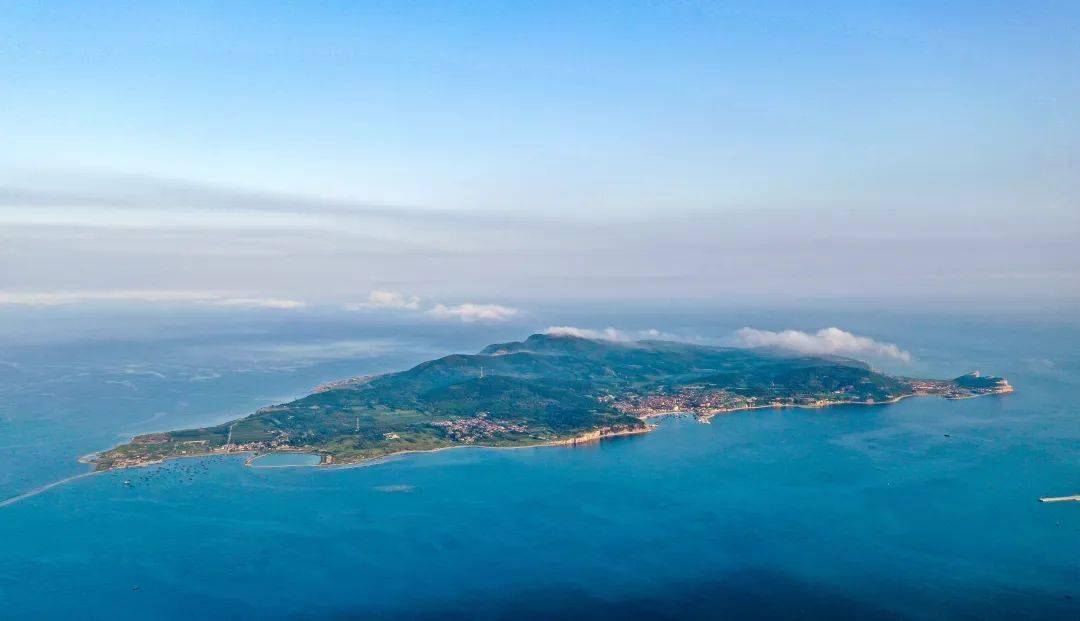 煙臺長島大黑山島景區崑龍溫泉旅遊景區,位於煙臺市牟平區省級養生