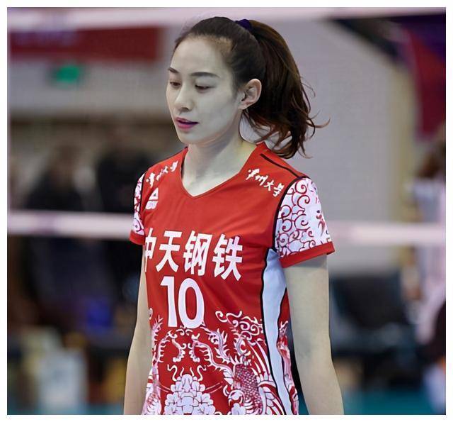 姜倩雯复出剑指奥运会,能替代颜妮还是小苹果?_江苏女排_联赛_袁心玥