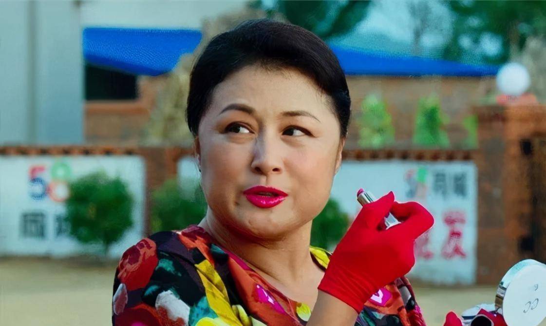 现在"土肥圆"的女明星,年轻时有多倾城你知道吗,岁月催人胖啊