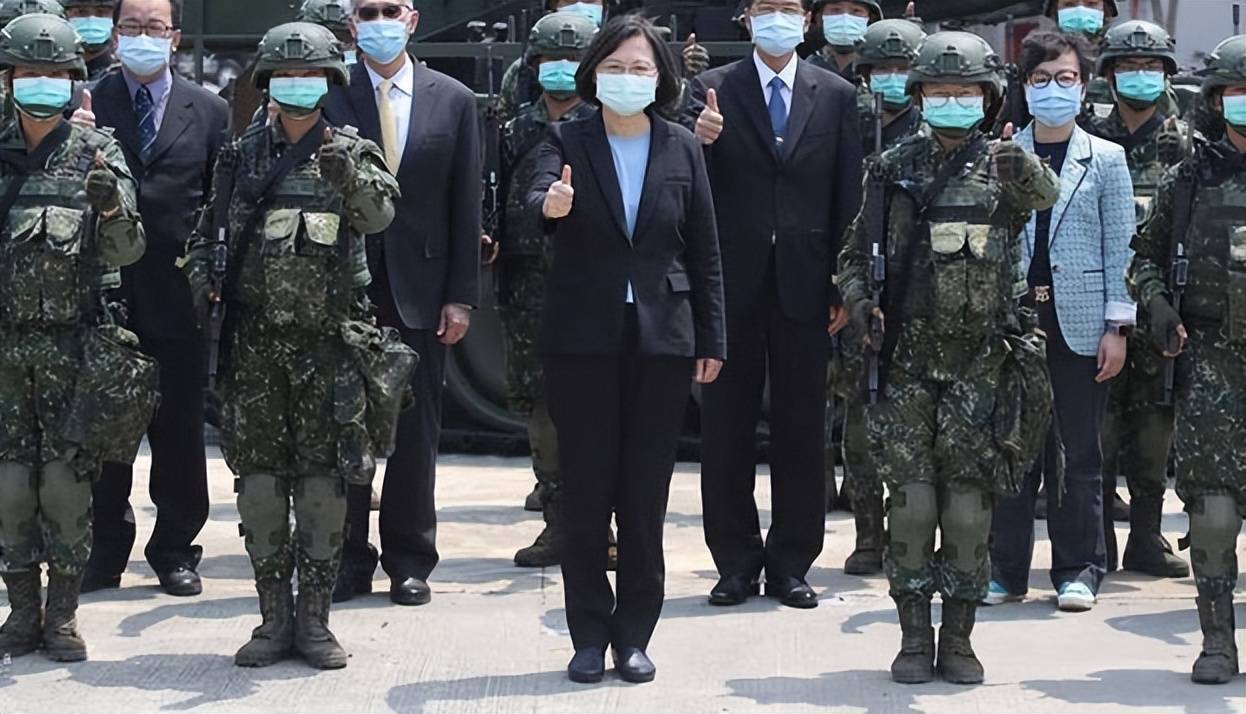 出台震惊了台湾,5年增124%,台军性骚扰案件再创新高_士官_女兵_少将