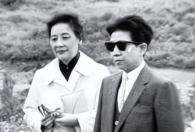 1994年孔令伟病逝台湾,入殓时身穿女装,96岁宋美龄奔丧_宋蔼龄_孔祥熙