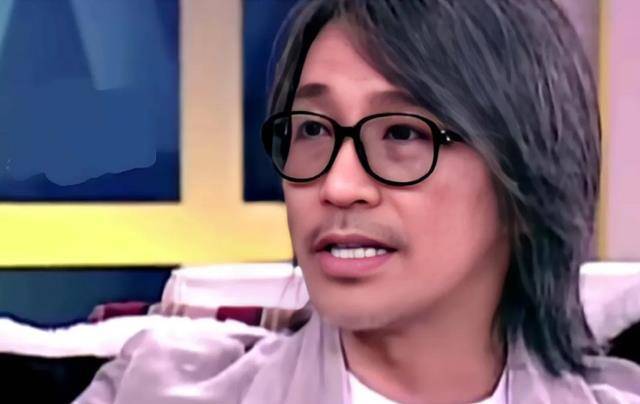 除了参与悼念的华裔明星周星驰外,也有不少韩国明星上前悼念.嗓音.