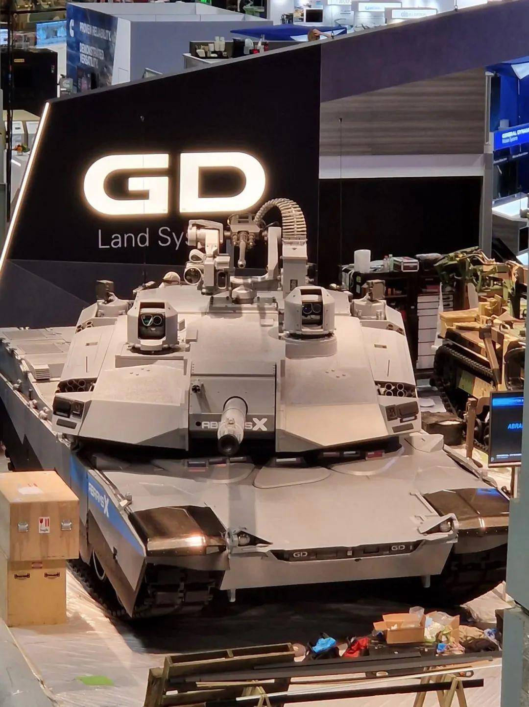 中国新武器曝光！主动防御系统、全景摄像头，会装备99A坦克吗？