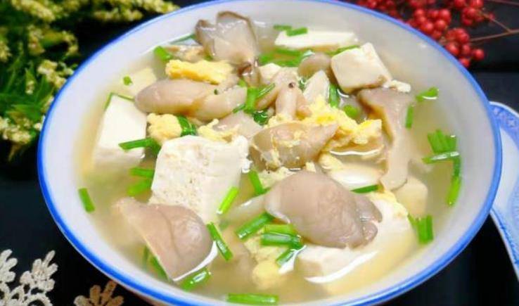 豆腐和此物一起炖,鲜香味美,天冷了多喝它,补钙质,肌肤更细腻_清水